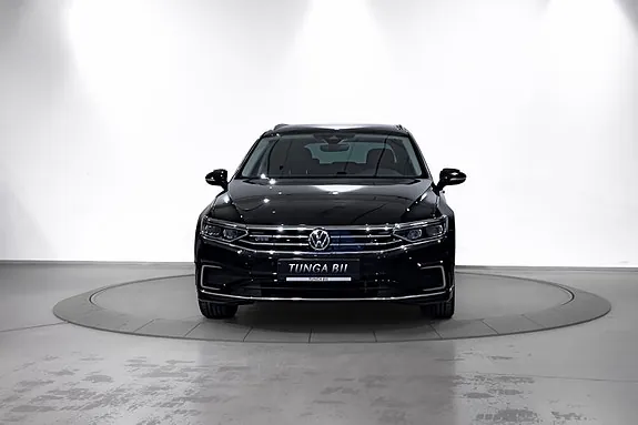 Volkswagen Passat 2022 photo 3