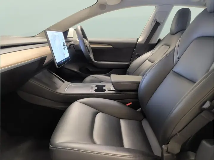 Tesla Model 3 2021 photo 4