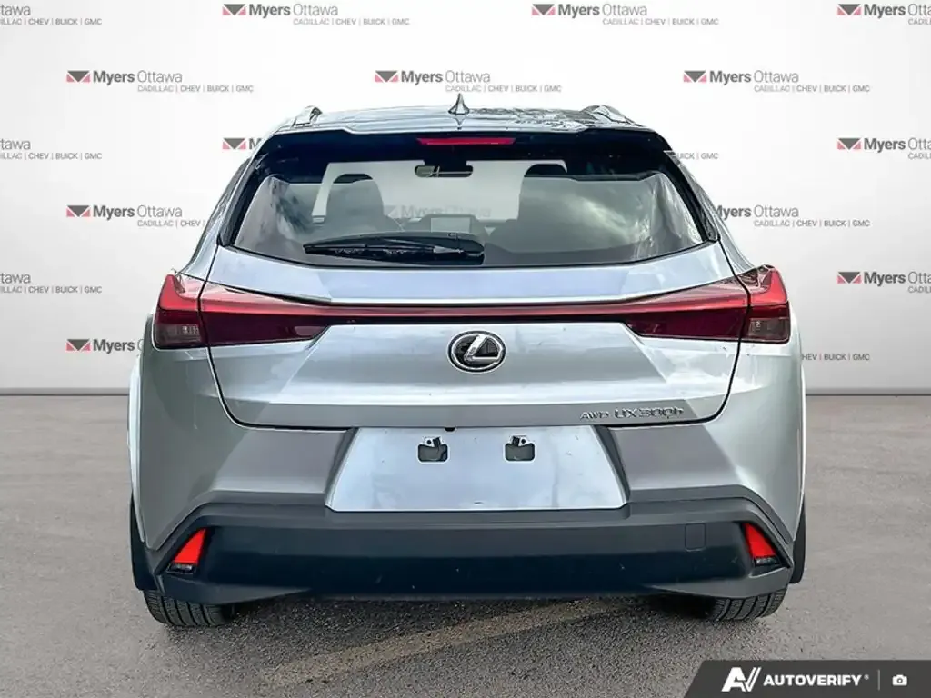 Lexus Ux 2025 photo 5