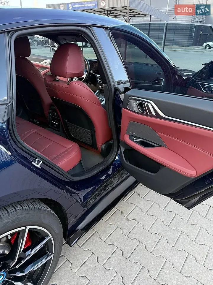 BMW I4 2023 photo 3