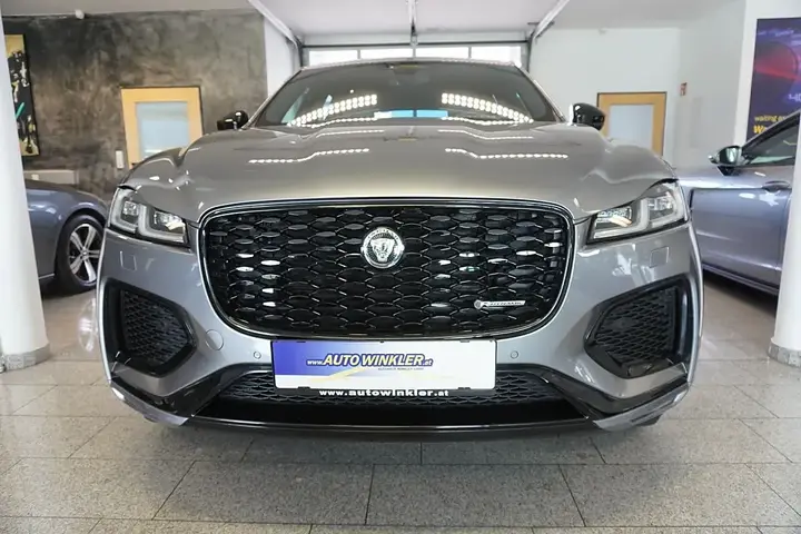 Jaguar F-Pace 2024 photo 3