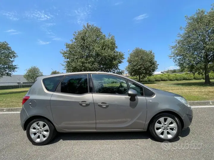 Opel Meriva 2011 photo 4