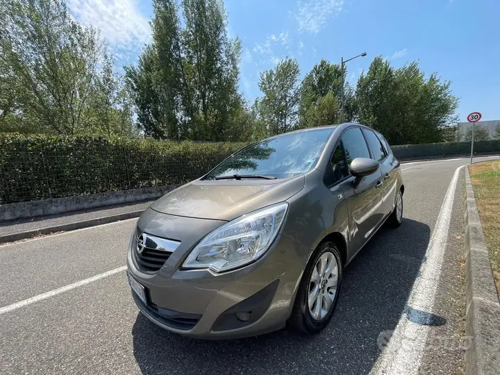 Opel Meriva 2011 photo 2