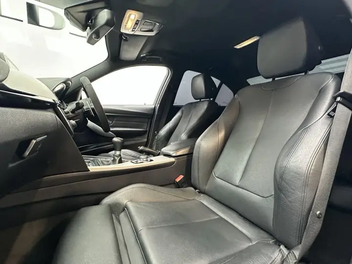 BMW 3 Series 2015 photo 4