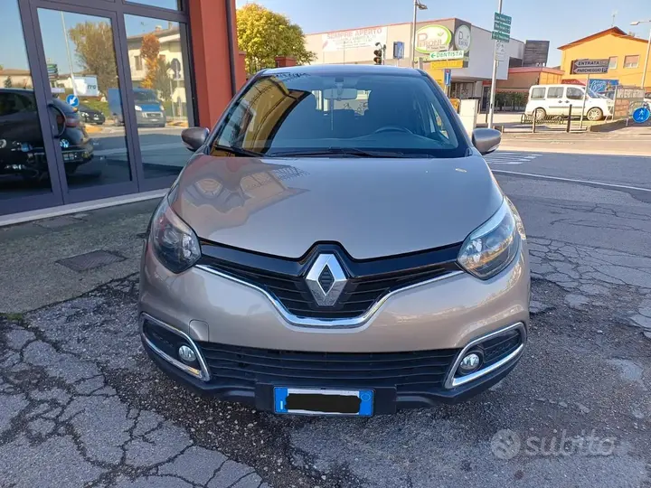 Renault Captur 2014 photo 2