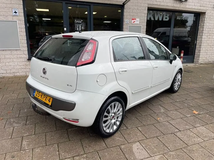 Fiat Punto Evo 2010 photo 3