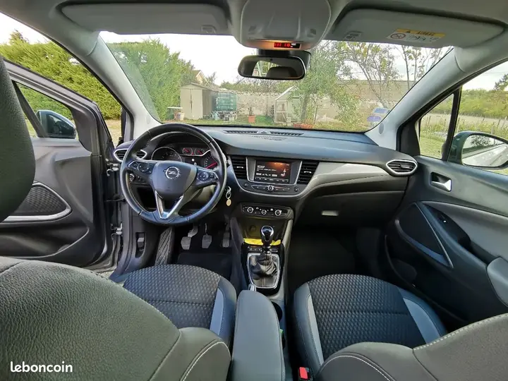 Opel Crossland X 2020 photo 3