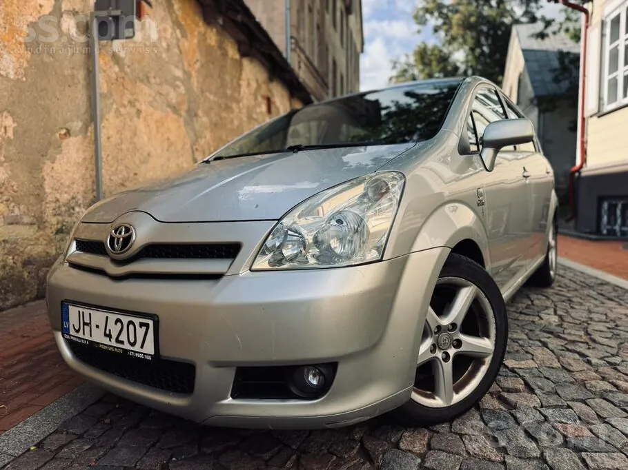 Toyota Corolla Verso 2005 photo 3
