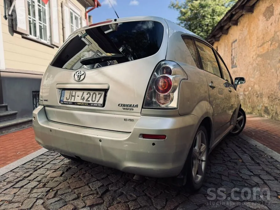 Toyota Corolla Verso 2005 photo 5