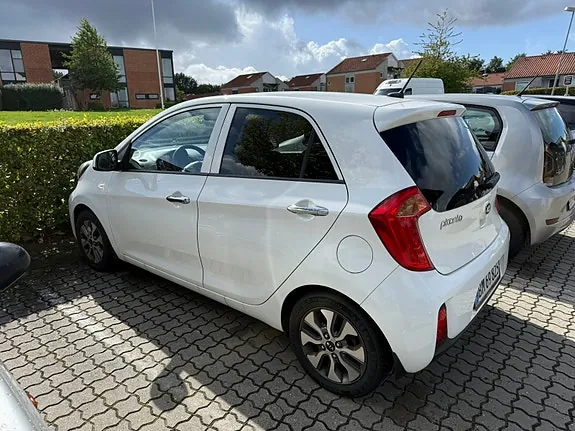 Kia Picanto 2016 photo 2