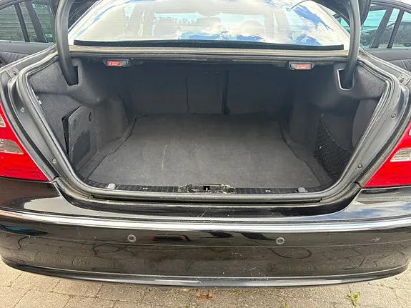 Mercedes-Benz E320 2003 photo 4
