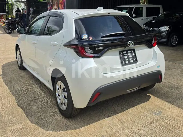 Toyota Yaris 2023 photo 3