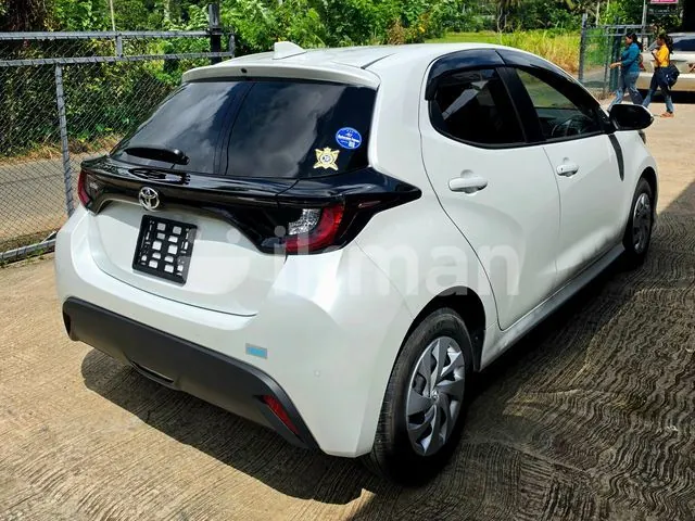 Toyota Yaris 2023 photo 4