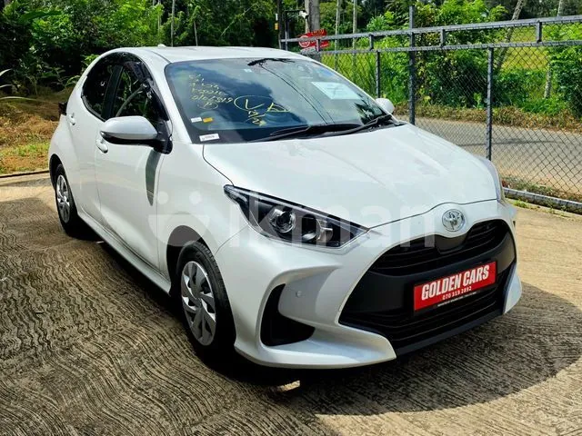 Toyota Yaris 2023 photo 2