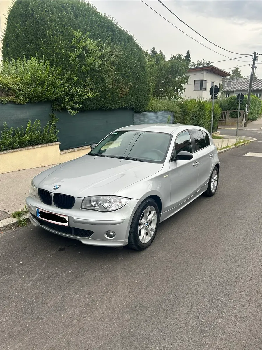 BMW 1 Series 2004 photo 2
