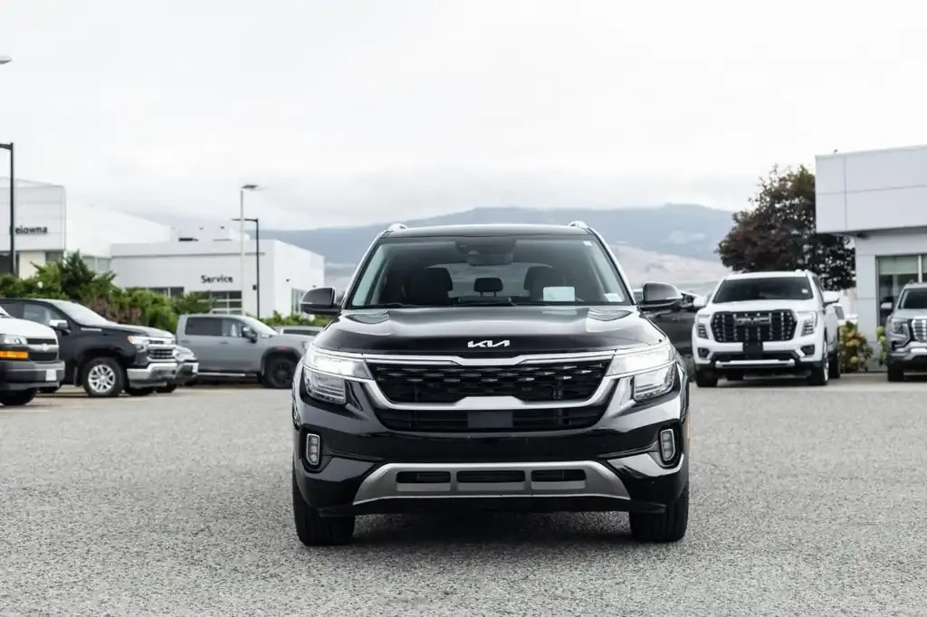 Kia Seltos 2023 photo 2