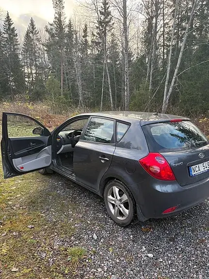 Kia Ceed 2009 photo 4