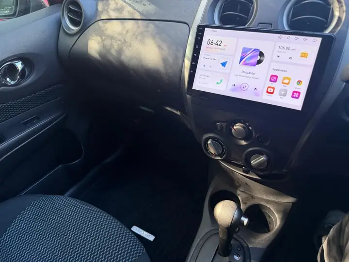 Nissan Note 2013 photo 3