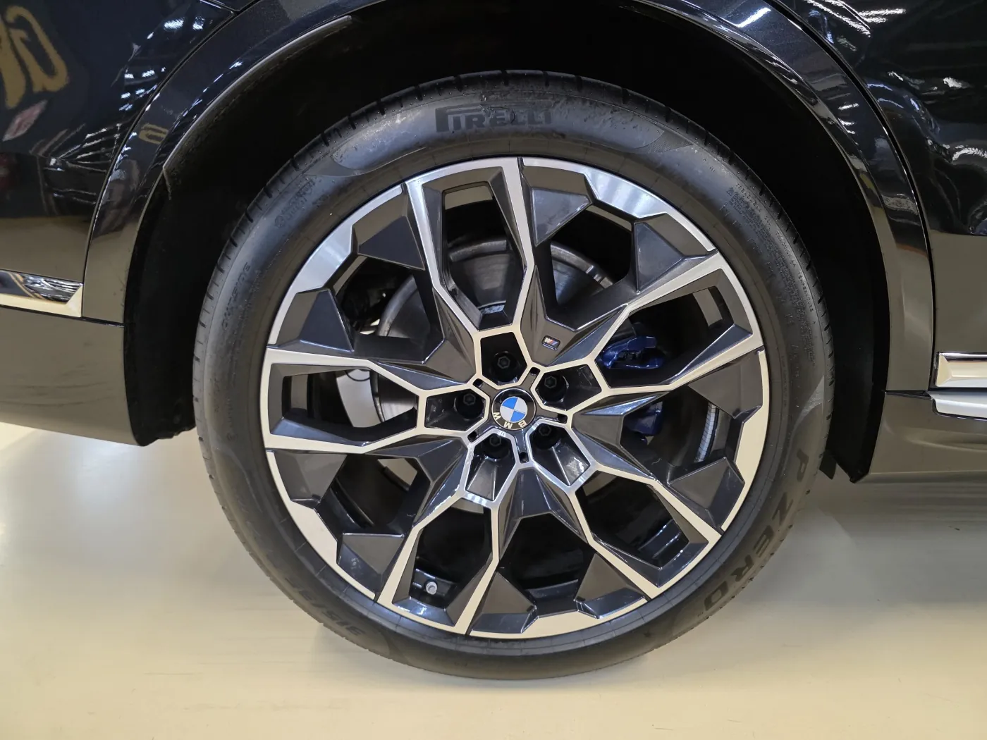 BMW X7 2025 photo 5