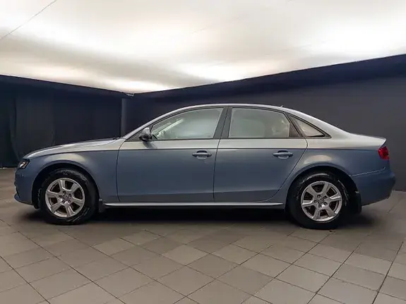 Audi A4 2011 photo 5