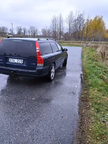 Volvo V70 2001 photo 2