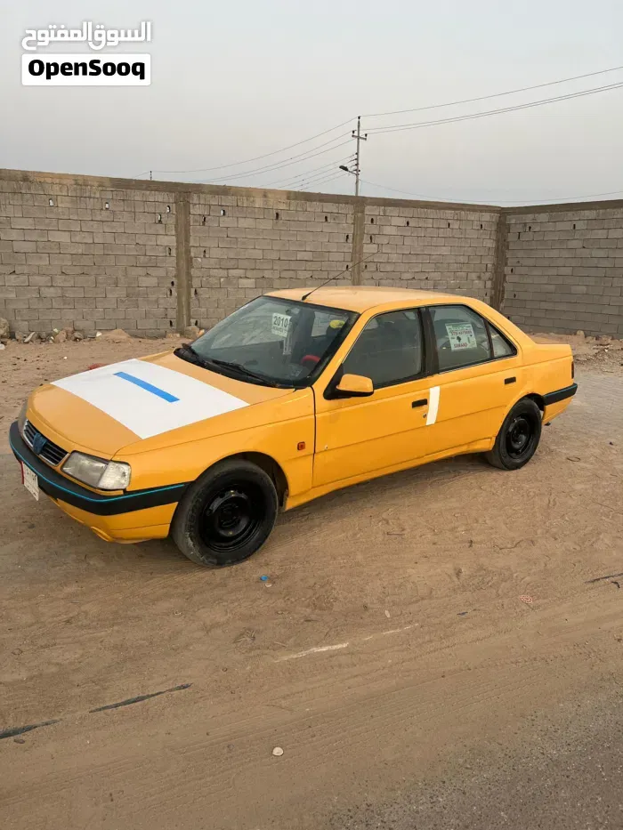 Peugeot 405