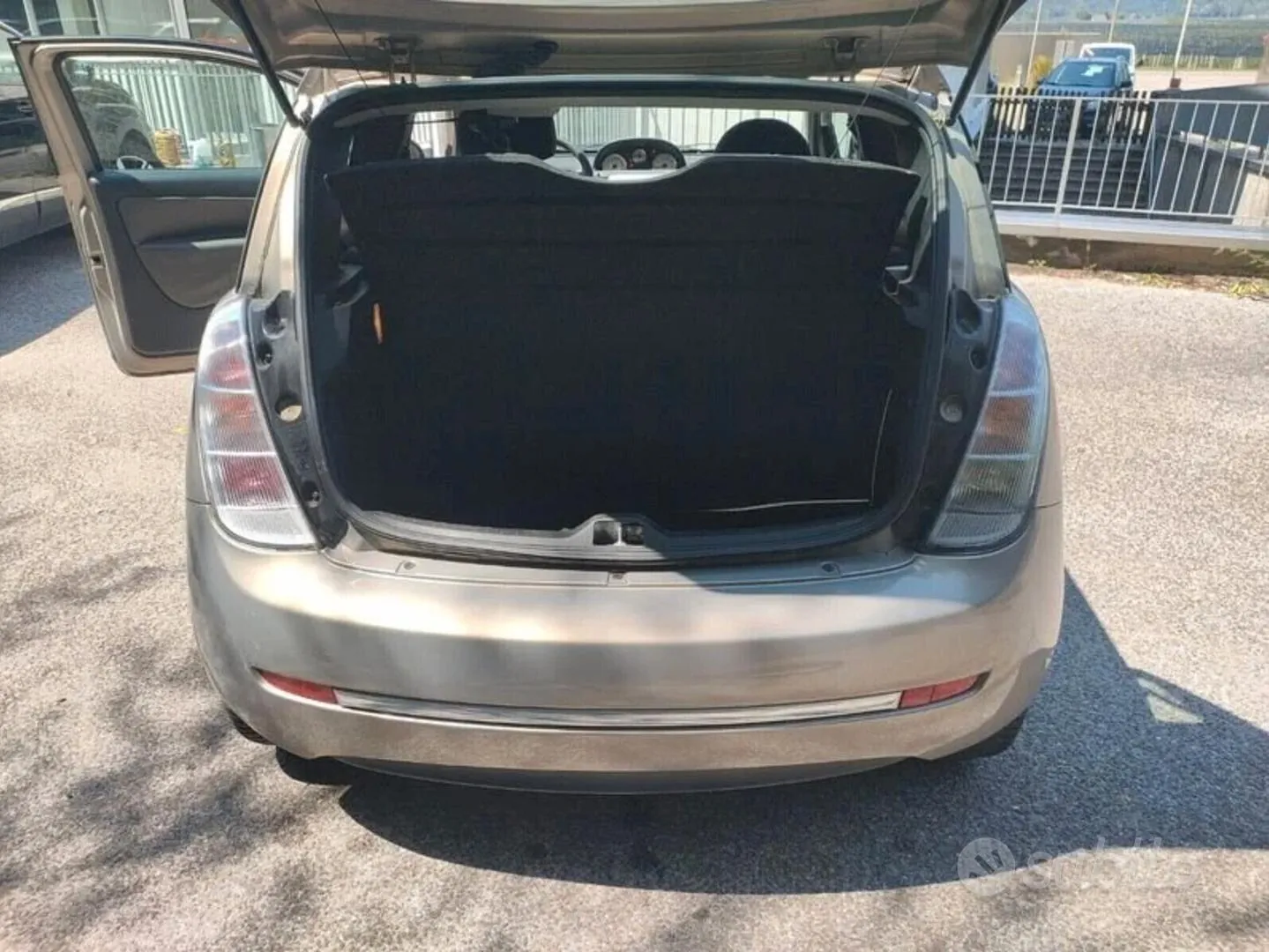 Lancia Ypsilon 2010 photo 4