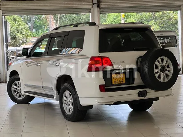 Toyota Land Cruiser Prado 2011 photo 5