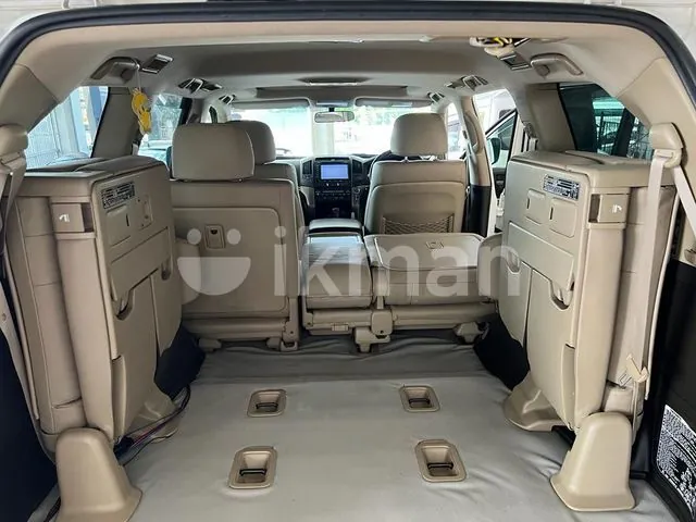 Toyota Land Cruiser Prado 2011 photo 4