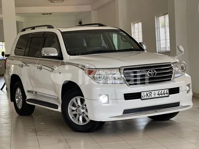Toyota Land Cruiser Prado 2011 photo 2