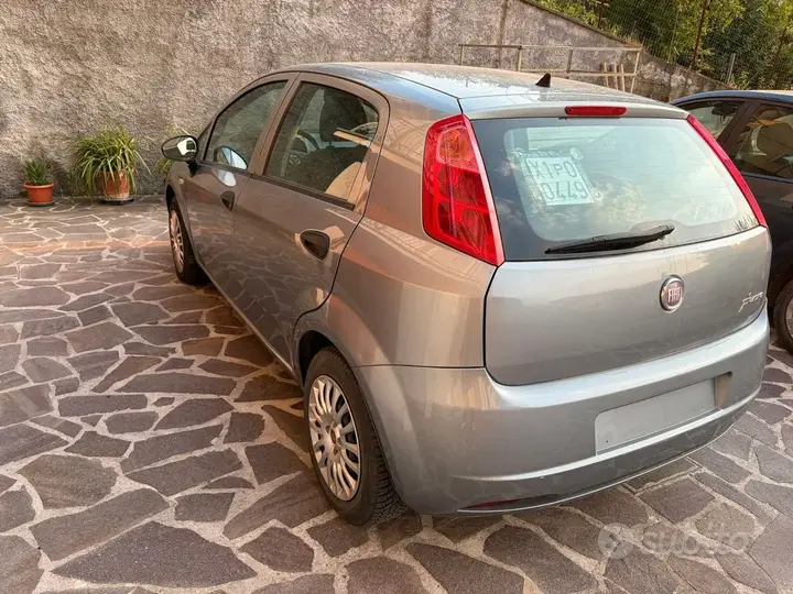 Fiat Grande Punto 2013 photo 4