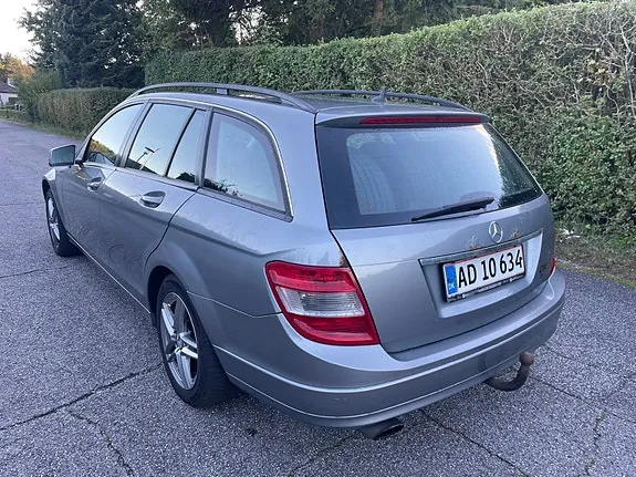 Mercedes-Benz C200 2010 photo 5