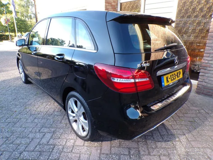 Mercedes-Benz B-Class 2015 photo 3