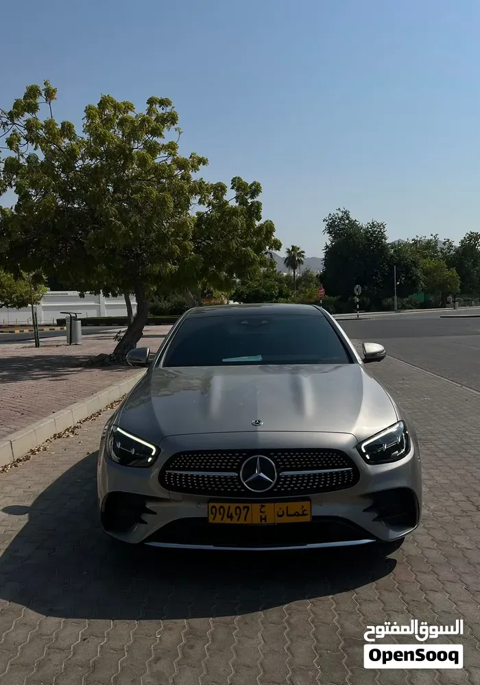 Mercedes-Benz E300