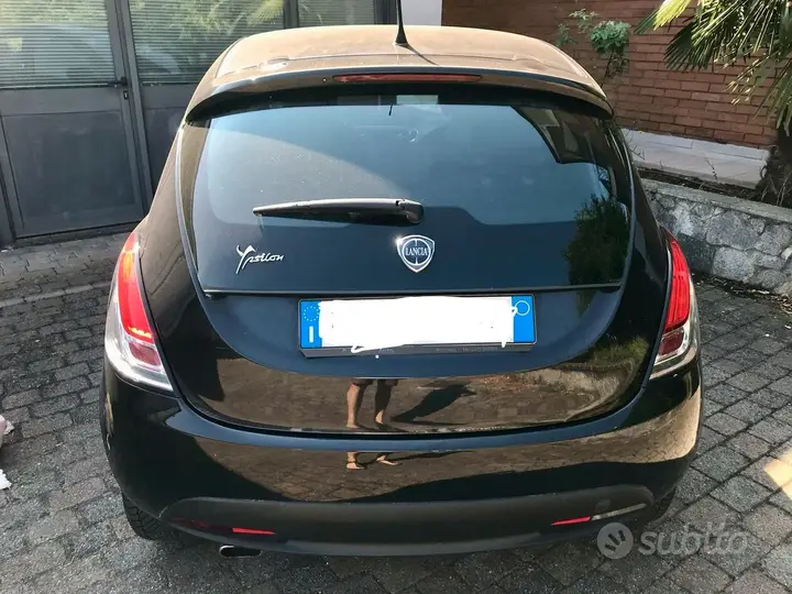 Lancia Ypsilon
