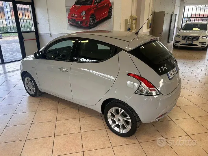 Lancia Ypsilon 2019 photo 4