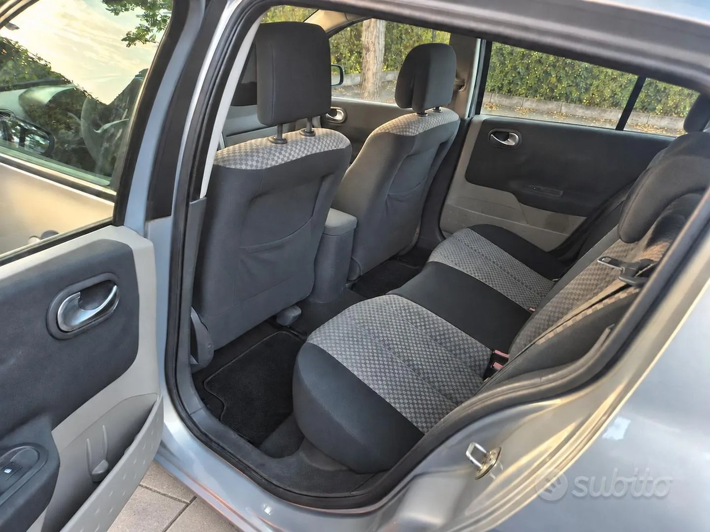 Renault Megane 2005 photo 5