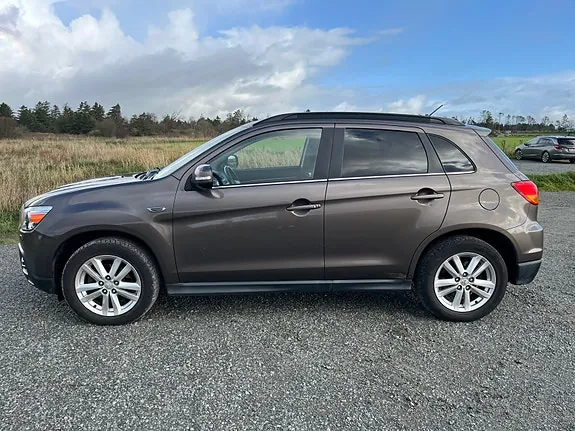 Mitsubishi Asx 2011 photo 2