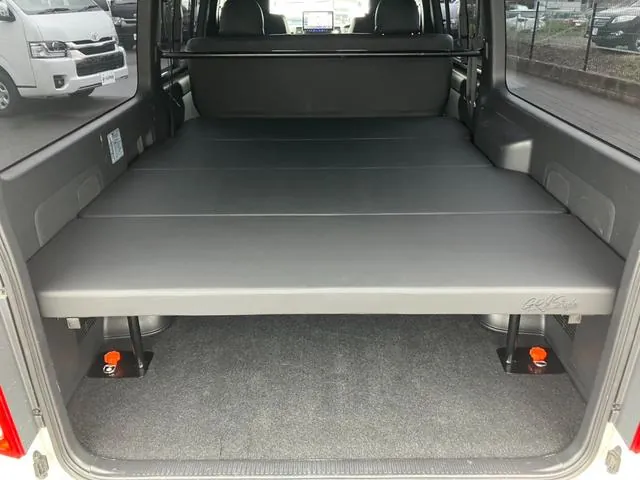 Toyota Hiace 2024 photo 4