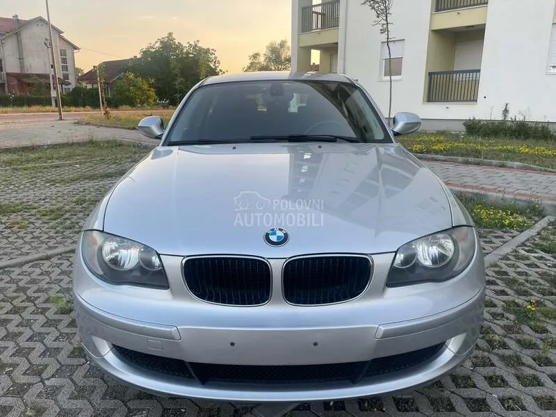 BMW 116 2011 photo 2