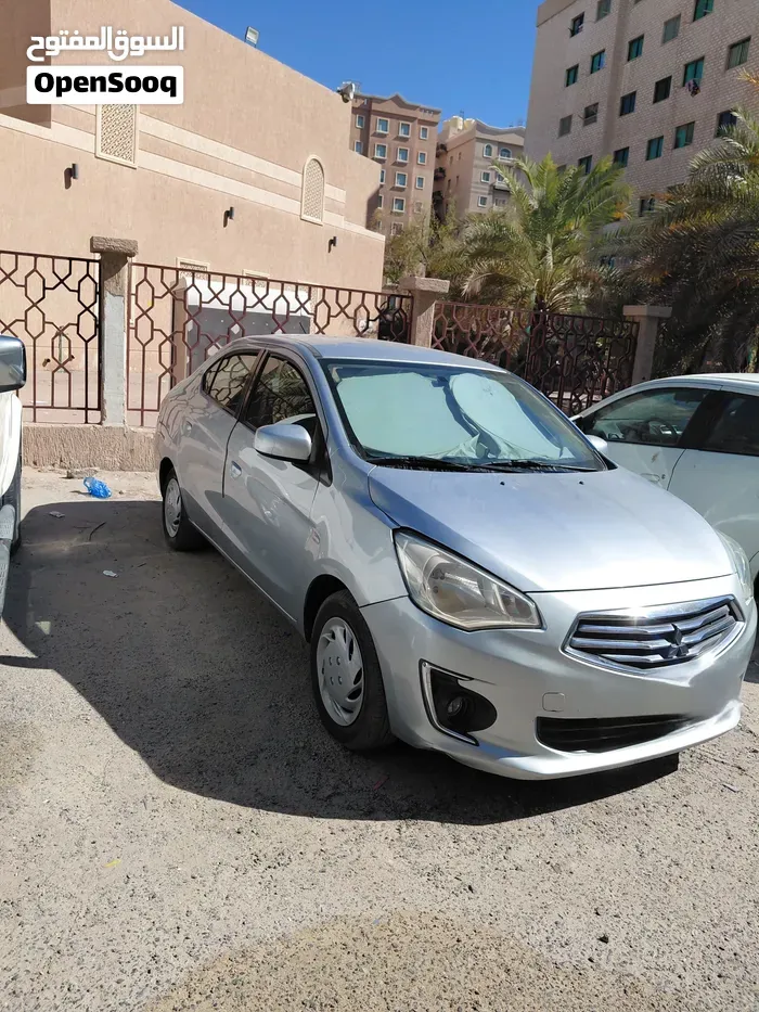 Mitsubishi Attrage 2014 photo 5
