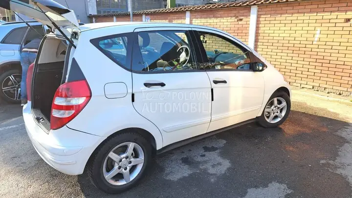 Mercedes-Benz A 160 2007 photo 2