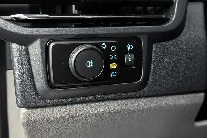 Ford E-Transit 2026 photo 2