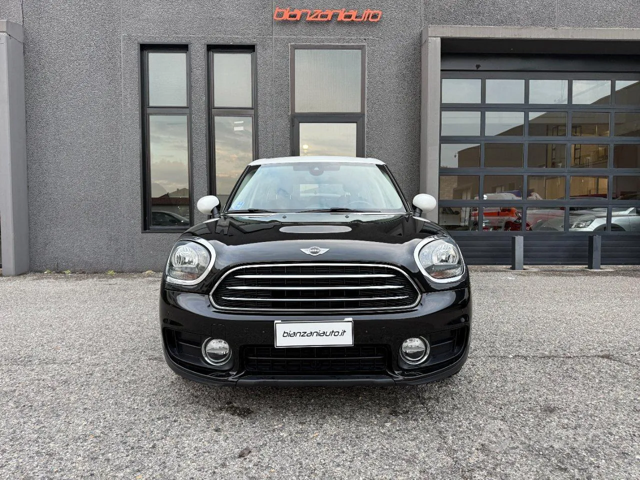 Mini Countryman 2017 photo 2