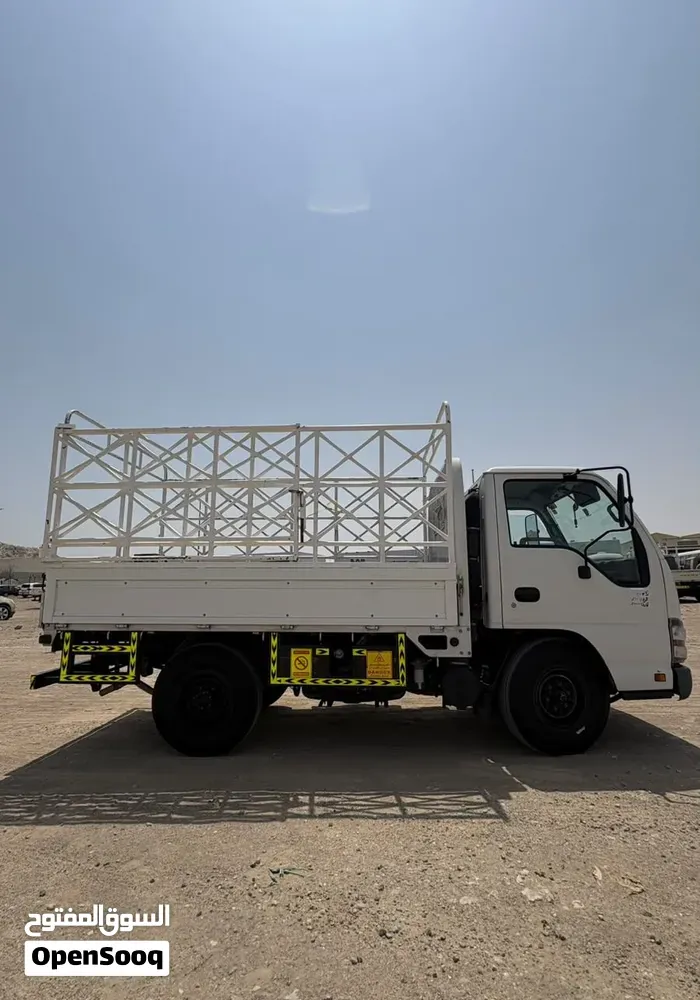 Isuzu Other 2014 photo 2