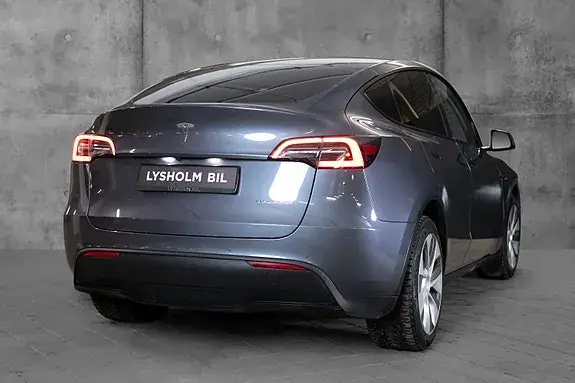 Tesla Model Y 2021 photo 4