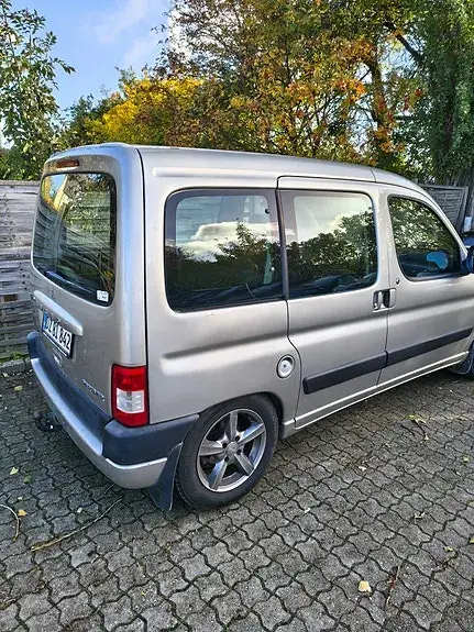Peugeot Partner 2008 photo 3