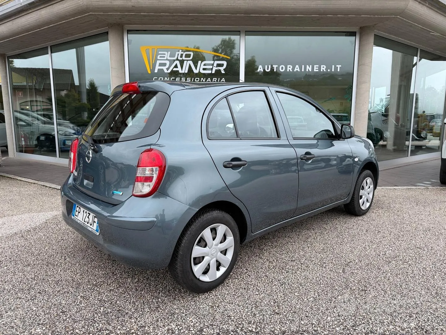 Nissan Micra 2013 photo 4