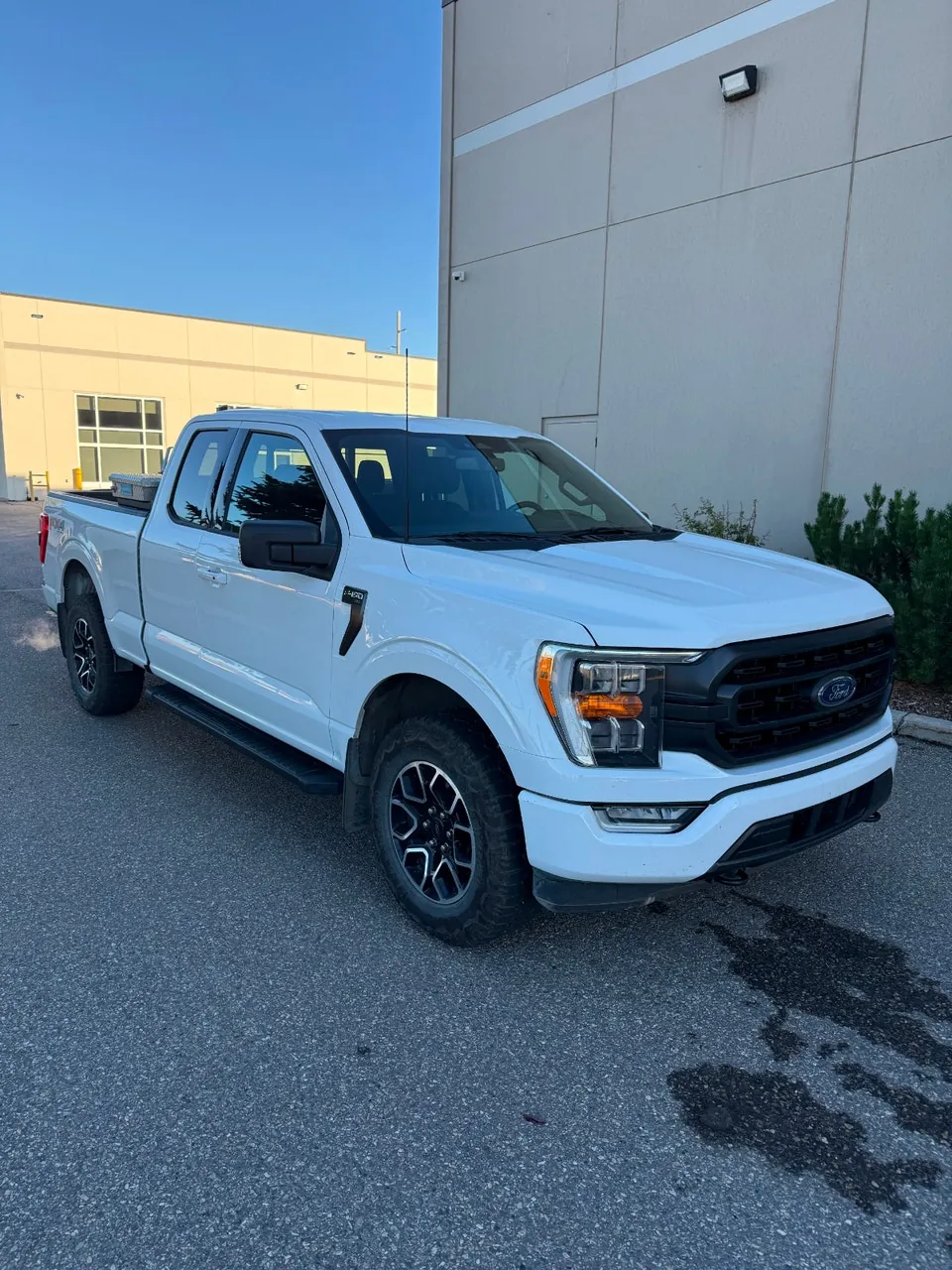 Ford F-150 2022 photo 2