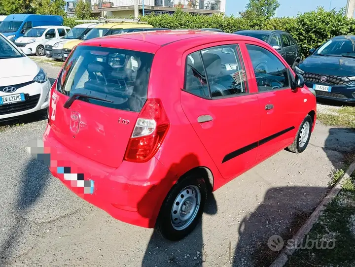 Hyundai I10 2011 photo 2